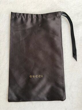Gucci Black Drawstring Dust Bag & Cream Eyeglass Cleaning Cloth Lot